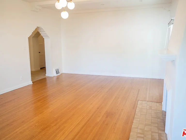 1210 S La Jolla Ave — Photo 12