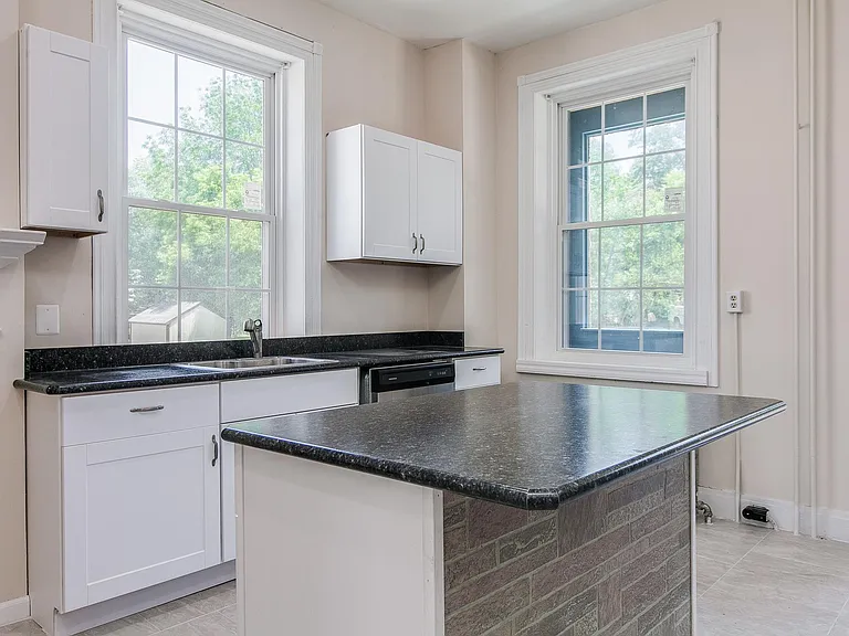 308 W Main St #M — Photo 16