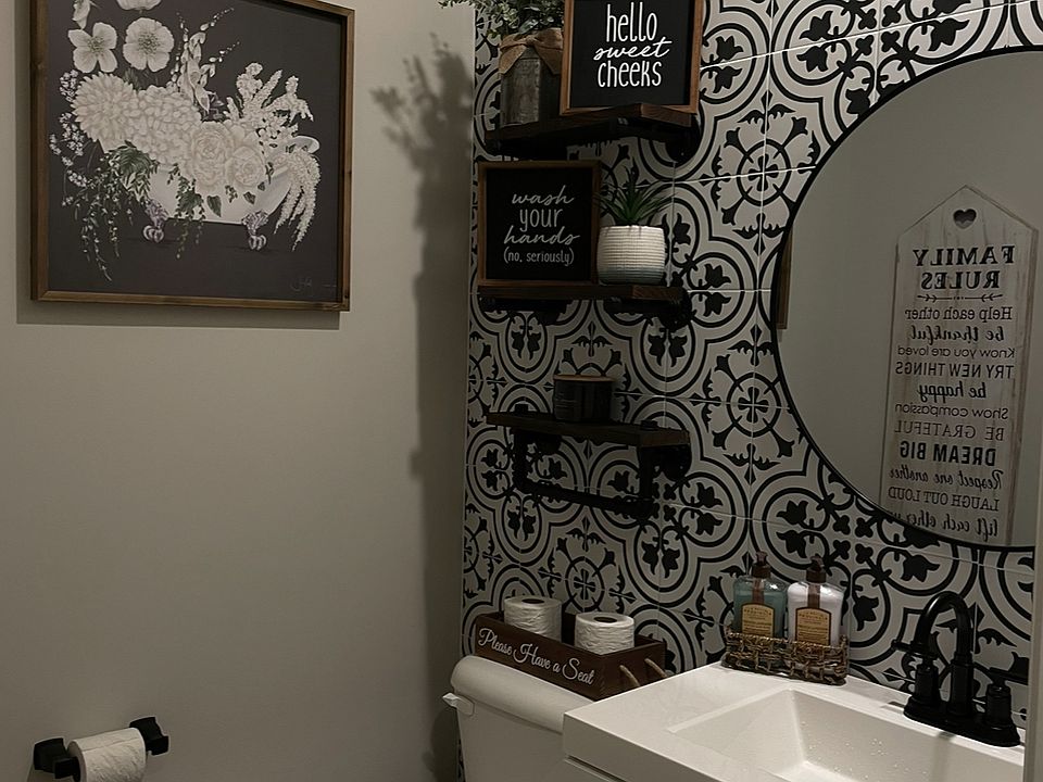 Half bath down stairs