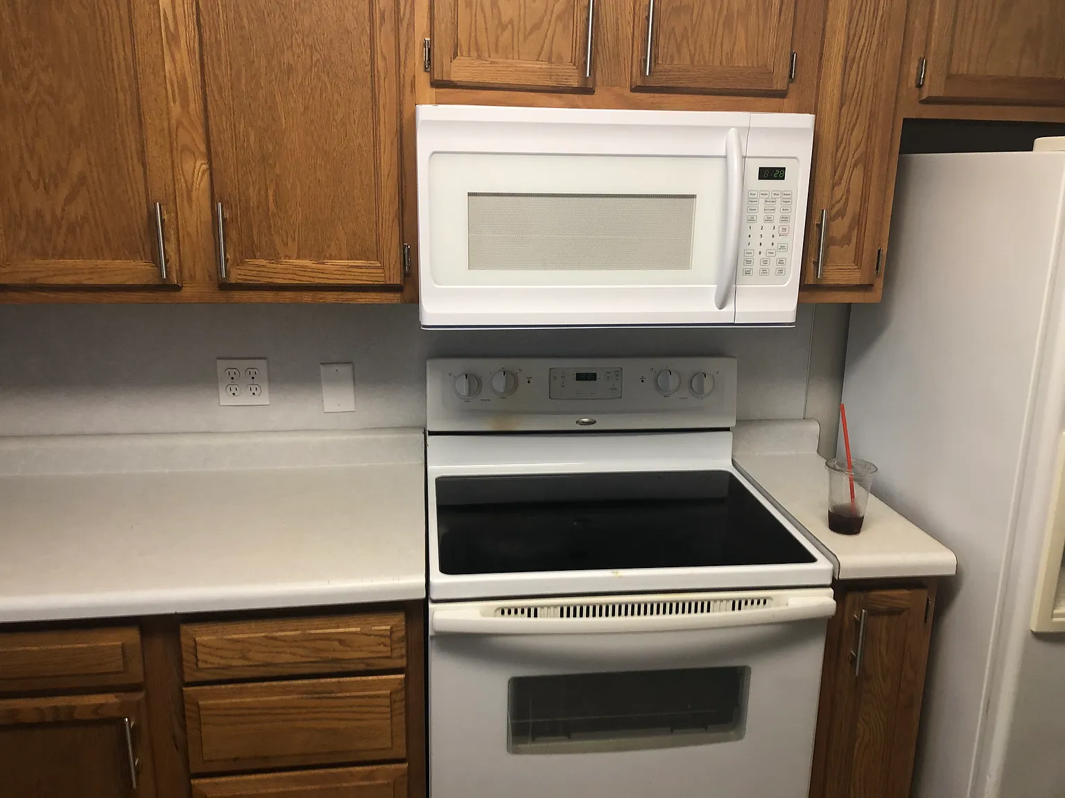 3 bed, $1,600 — Photo 4