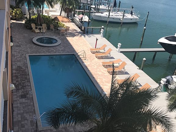 2nd image of 692 Bayway Blvd APT 304