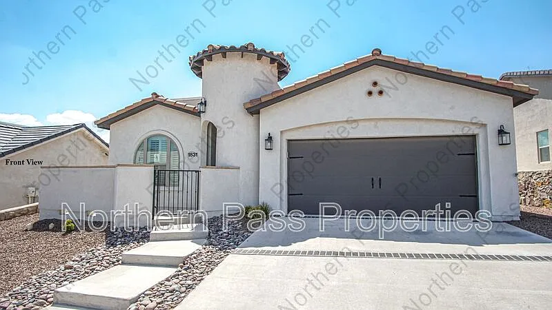4 bed, 2.0 bath, 1800 sqft, $2,695 — Photo 2