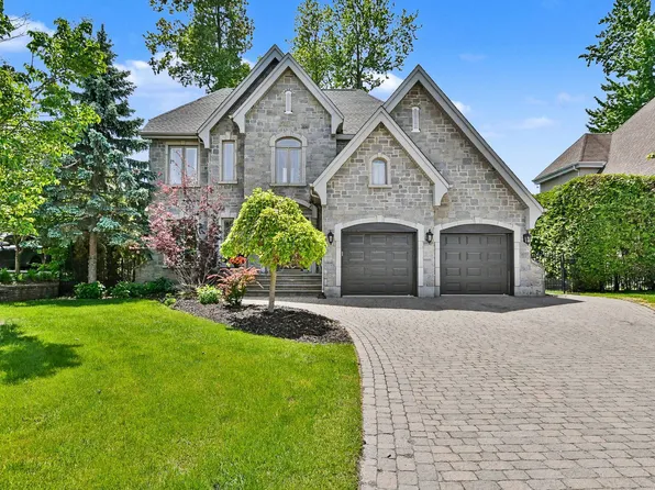 471 Boulevard De Fontainebleau, Blainville, QC J7B 1W7