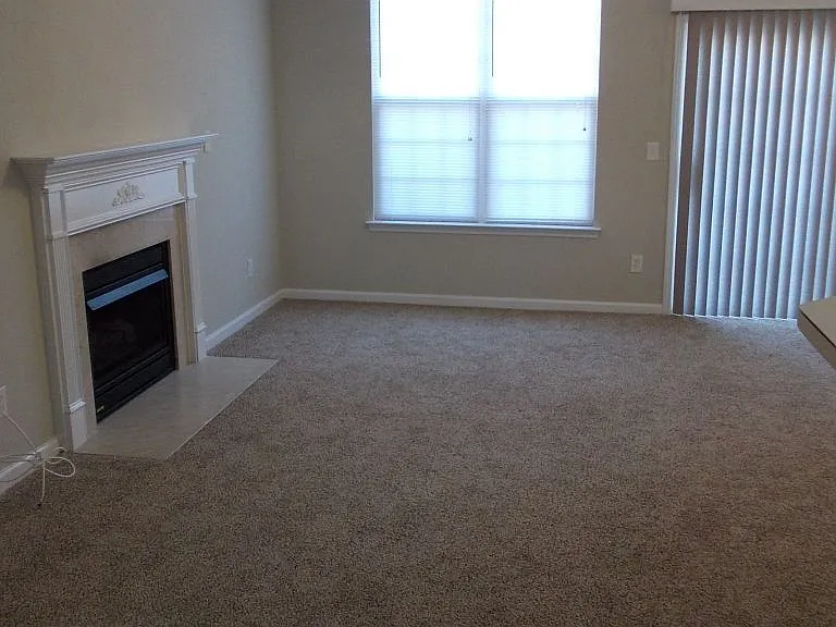 8488 Chaceview Ct — Photo 5
