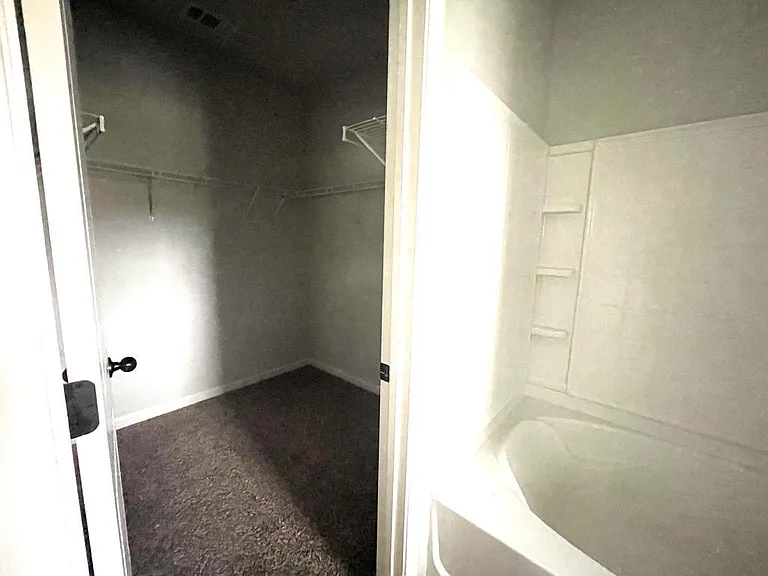 600 Oakside Pl — Photo 11