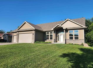 11614 N Heritage Rdg, Edgerton, WI 53534