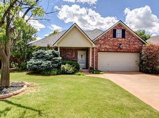 14105 Arapaho Rd, Edmond, OK 73013