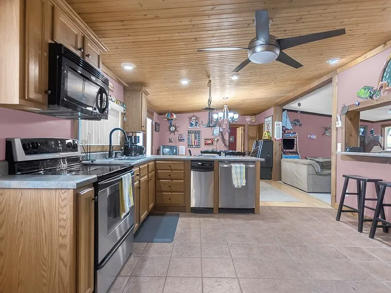 132 Red Fox Dr — Photo 8