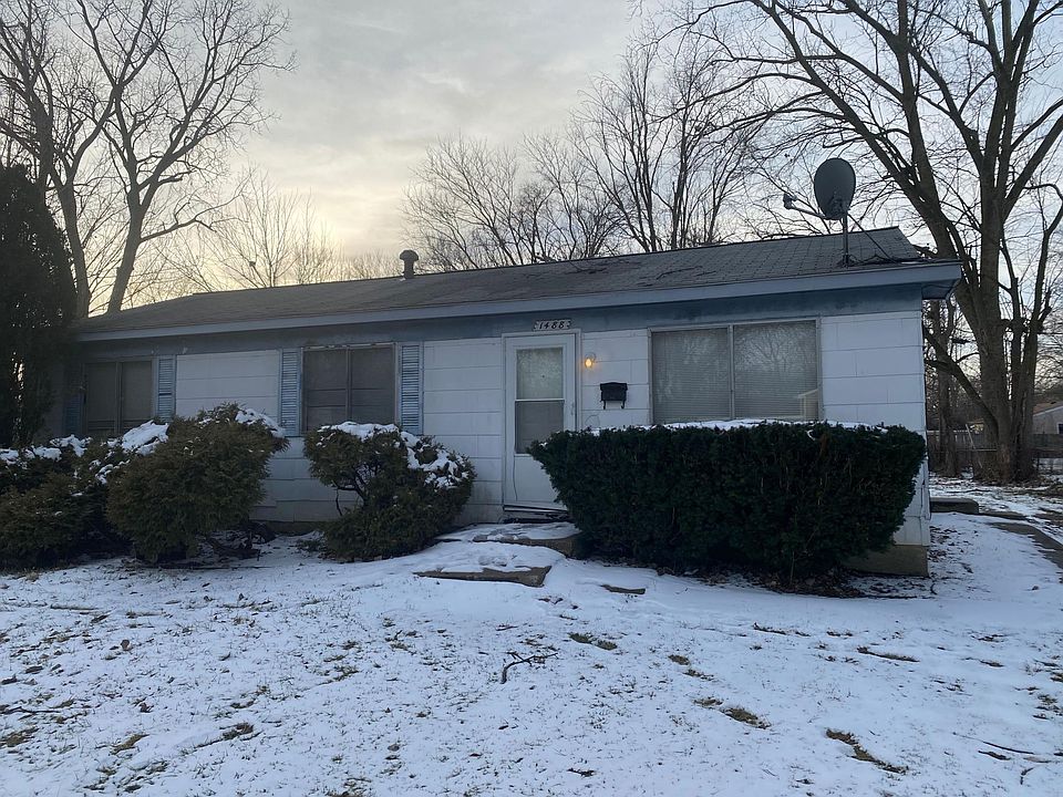 1st image of 1488 Harry St