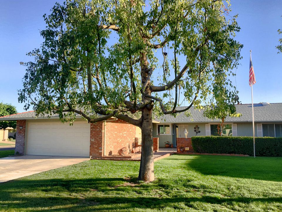 1st image of 9630 W Greenhurst Dr