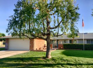 9630 W Greenhurst Dr, Sun City, AZ 85351