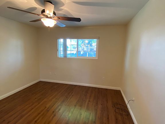 5th image of 224 Sierra Vista Dr