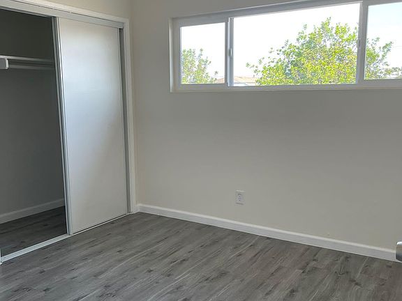 5th image of 3936 W 108th St APT C
