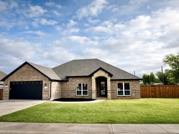 502 Limestone Cir, Mabank, TX 75147