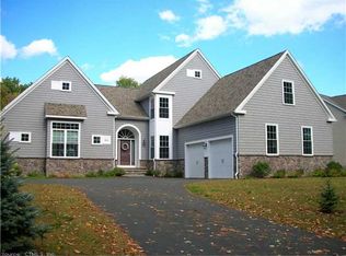 44 Still Rd, West Hartford, CT 06117