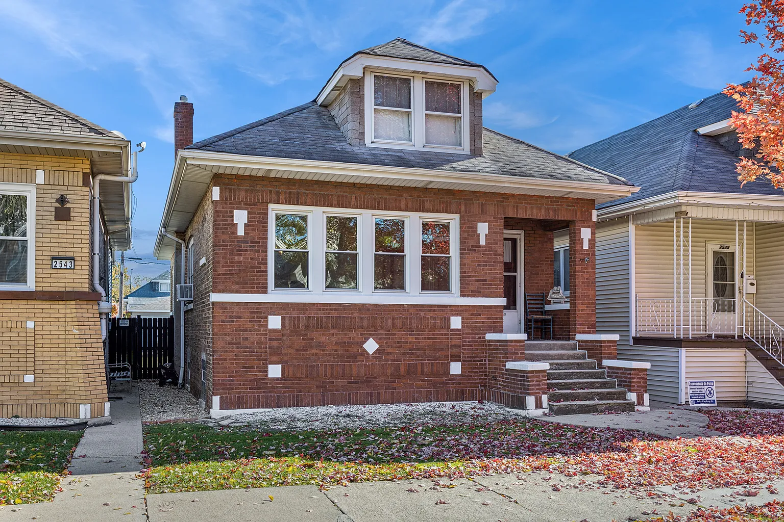 2539 N Newcastle Ave photo 1