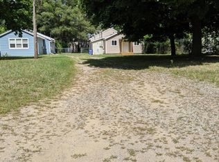 1321 Beechwood St NE, Grand Rapids, MI 49505