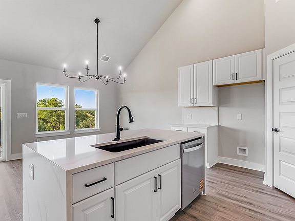 5th image of 2109 S Park View Drive