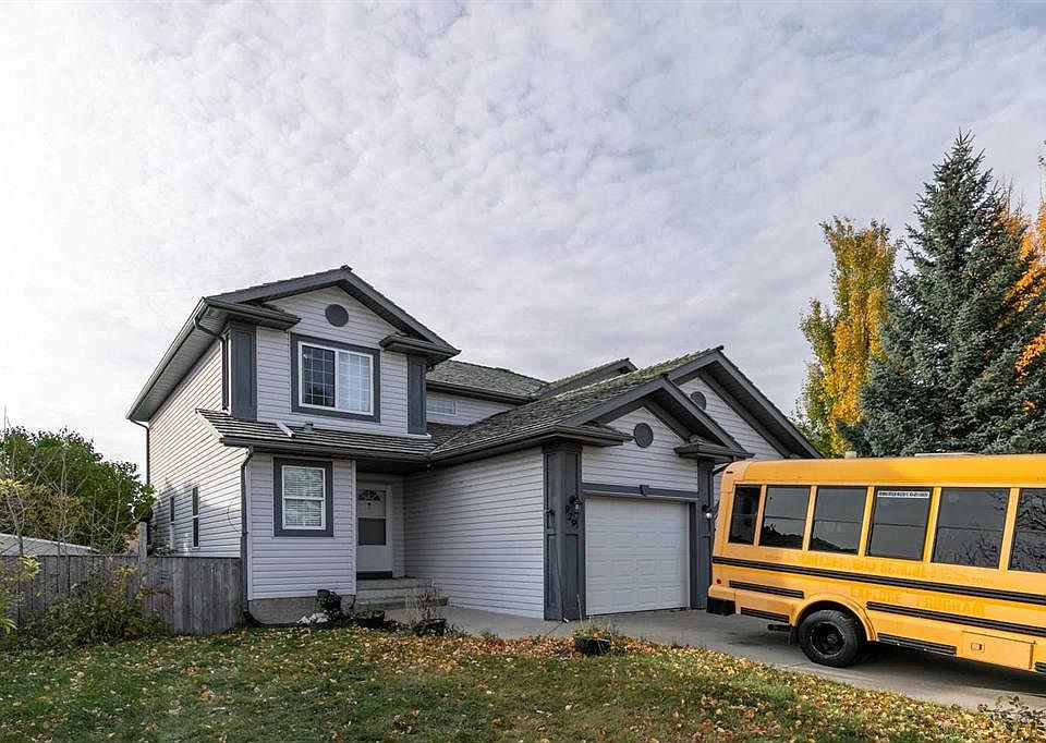 1st image of 829 N Westmount Dr