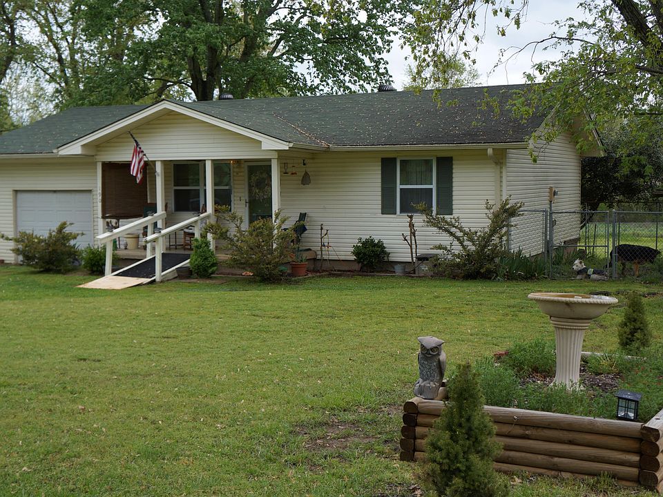 1st image of 190 Carothers Ln