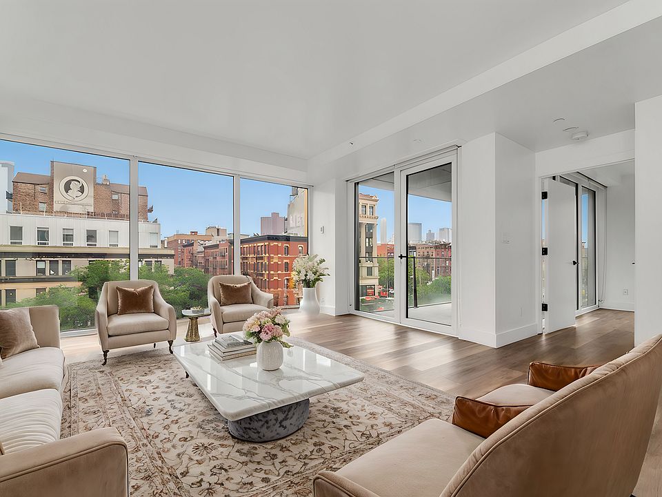 1st image of 118 Orchard St #10