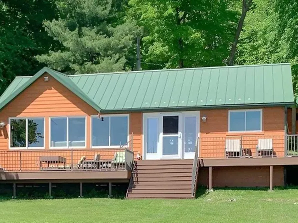 2426 Birch Point Rd, Tower, MN 55790