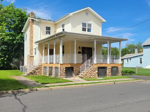 68 Wilmot St, East Brunswick, NJ 08816