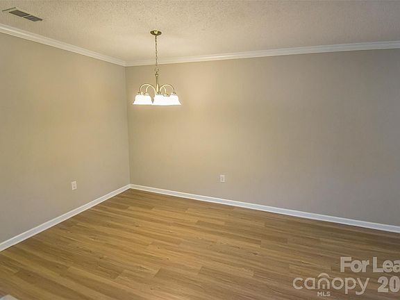 5th image of 15469 Asterwind Ct