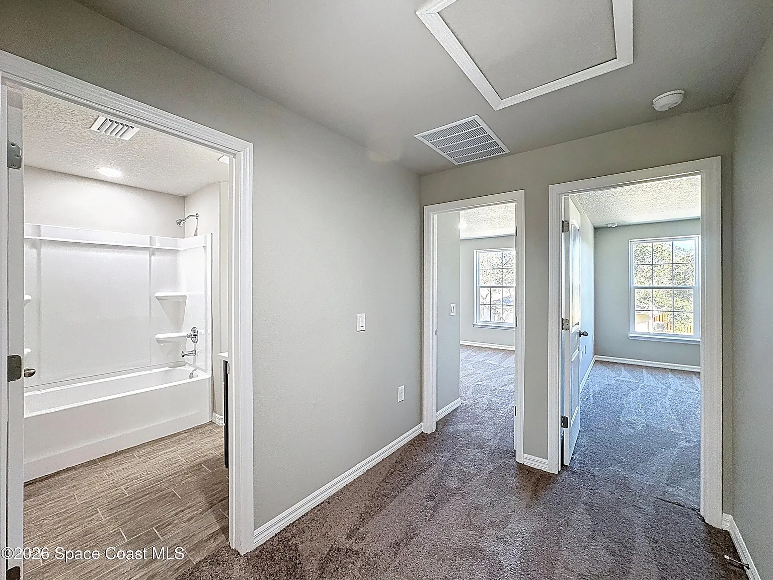 4 bed, 2.5 bath, 1666 sqft, $2,300 — Photo 4