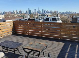 135 Clerk St, Jersey City, NJ 07305