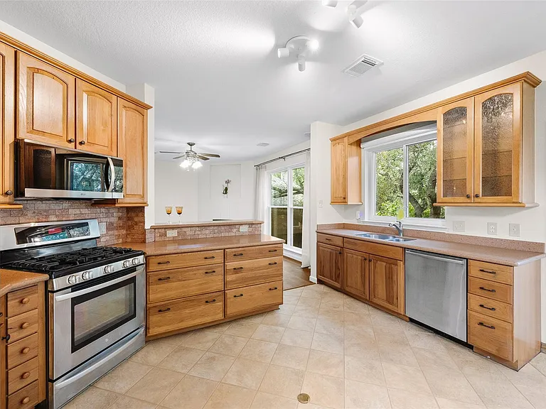 4176 Canyon Glen Cir — Photo 13