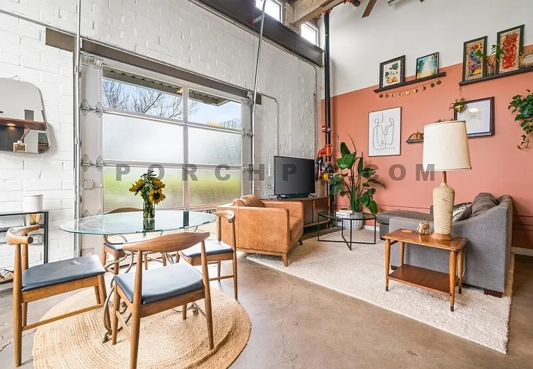 1661 La France St NE #228 — Photo 5
