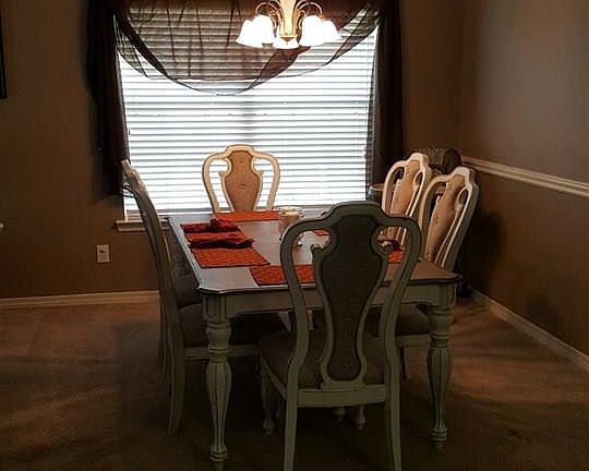 3rd image of 28421 Chateau Dr