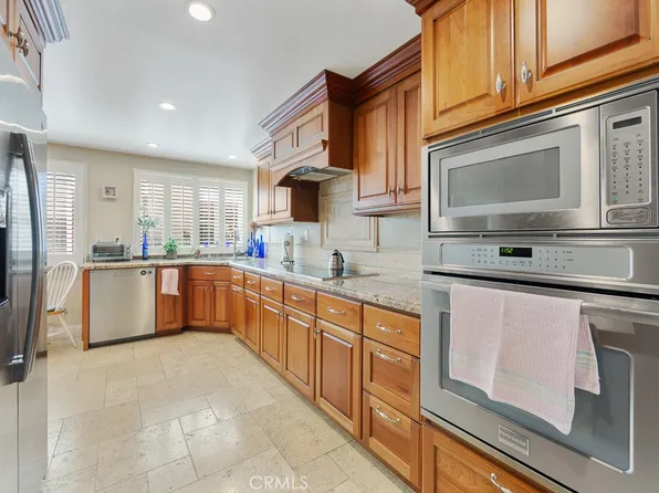 6216 Riviera Cir, Long Beach, CA 90815