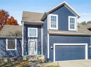 910 W Layton St, Olathe, KS 66061