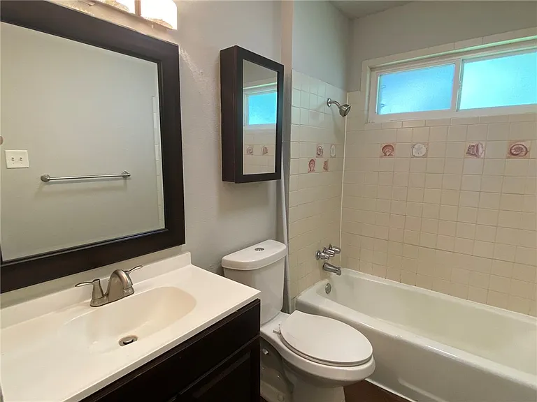 7000 Bryn Mawr Cv — Photo 29