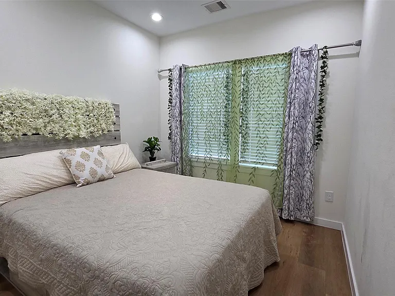 8113 Miley St #B — Photo 16