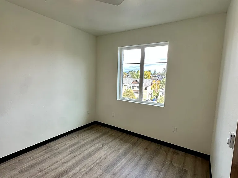 Bradbury Pointe Apartments — Photo 11