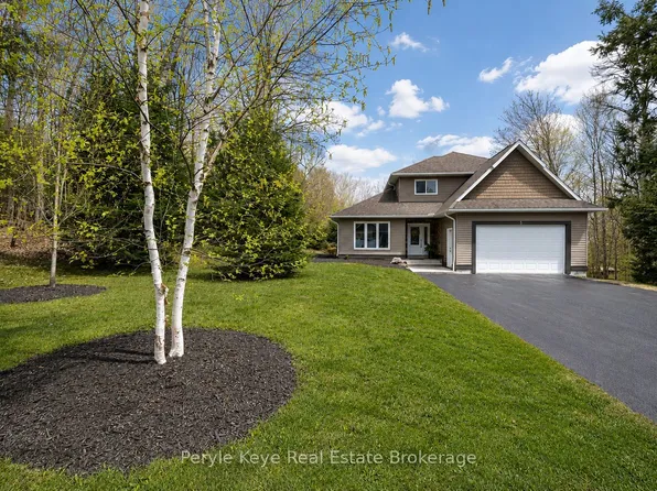 5 Mackenzie Dr, Huntsville, ON P1H 0A1