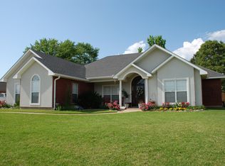 106 N Bend Dr, Pineville, LA 71360