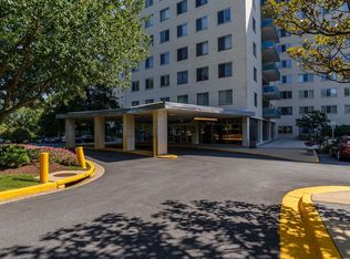 10201 Grosvenor Pl APT 1423, Rockville, MD 20852