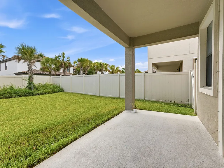 3940 Maurice Ave — Photo 42