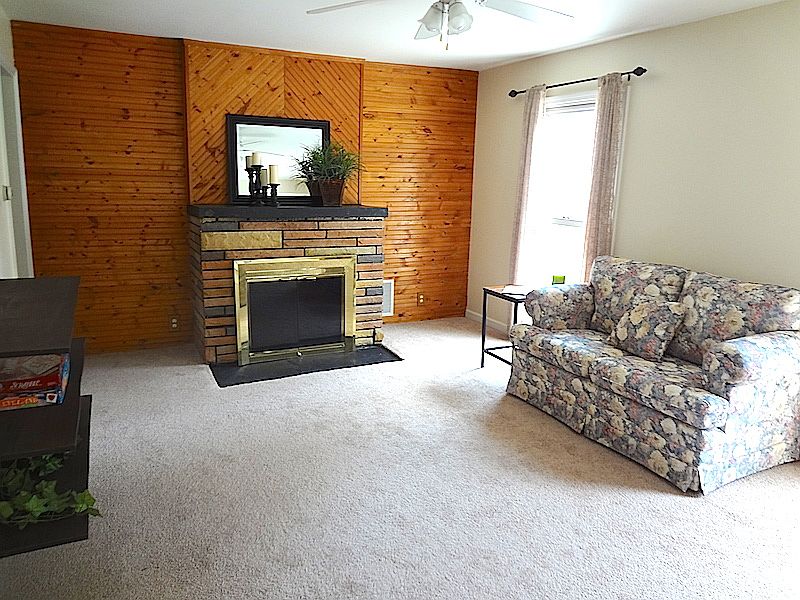 1st image of 5673 Whitethorn Dr