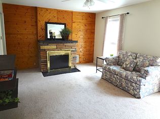 5673 Whitethorn Dr, Mentor On The Lake, OH 44060