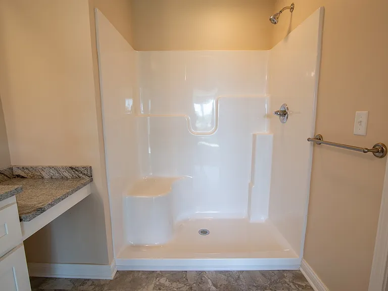 203 Dixon Cir — Photo 46