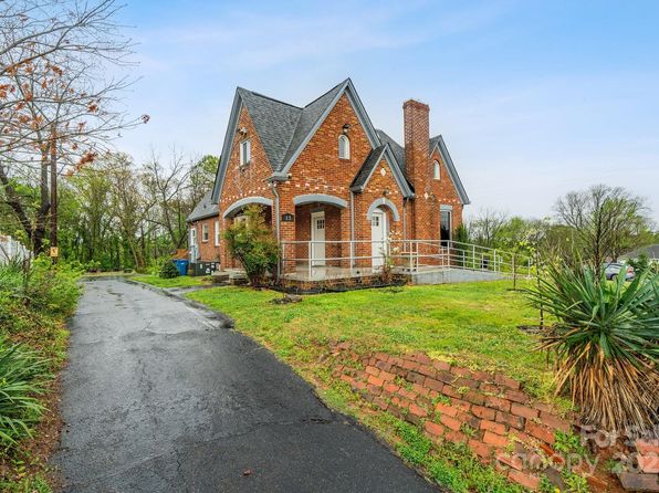115 12th St SW, Hickory, NC 28602