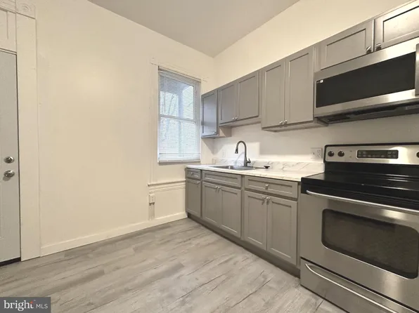 1814 Mosher St, Baltimore, MD 21217