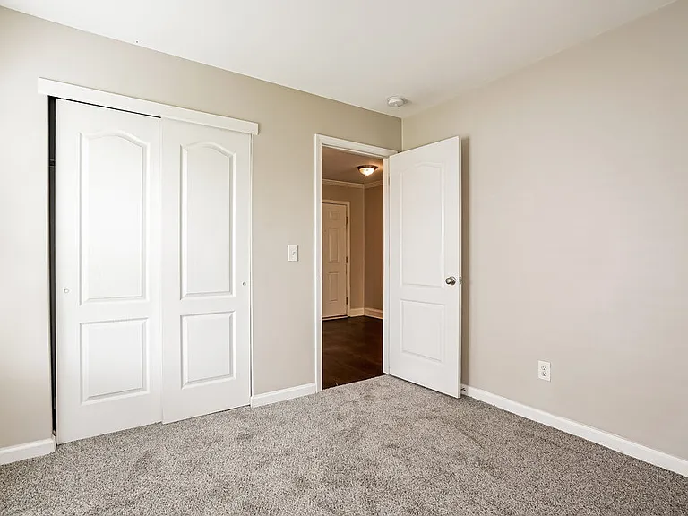 535 Kerriann Ln — Photo 14
