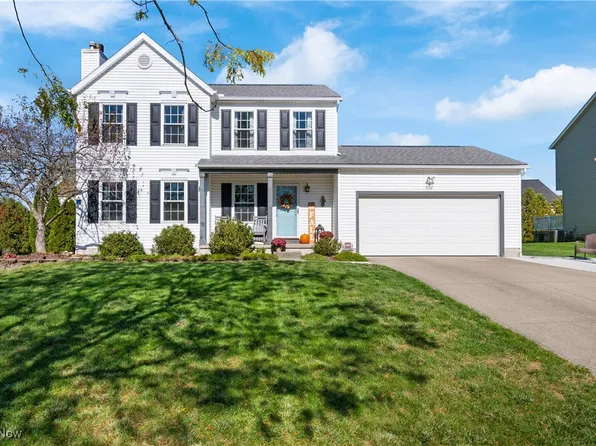 660 Oakcrest Dr, Wadsworth, OH 44281