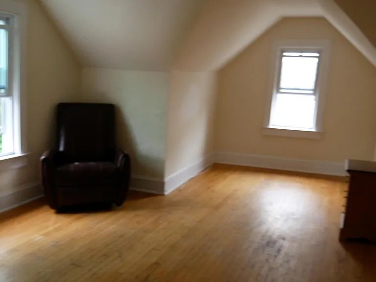 96 Huntington St — Photo 10